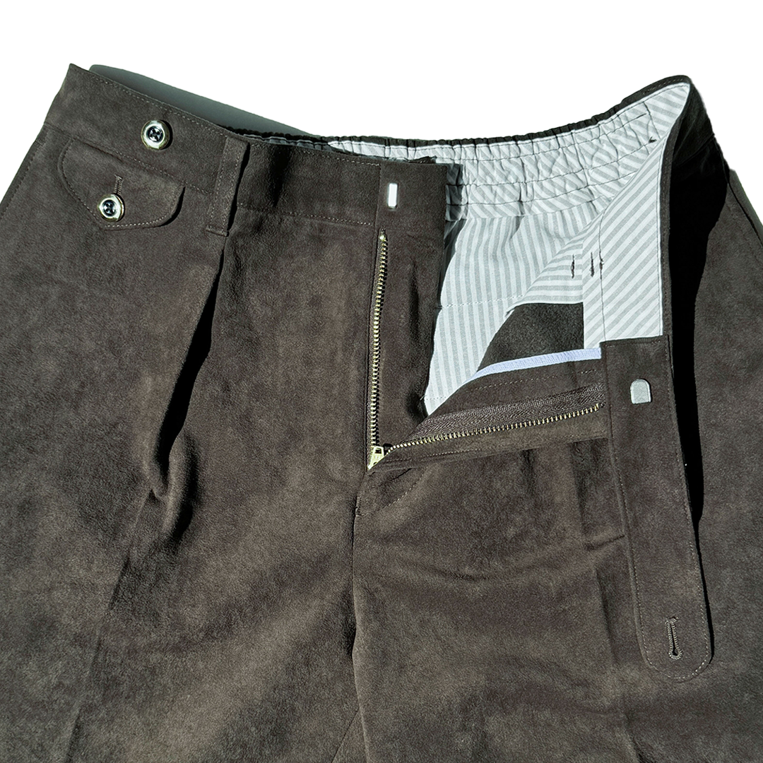 【LEON別注】COLONY CLOTHING / Ultrasuede® ワンプリーツトラウザーズ ブラックオリーブ / CC2402-PT01L