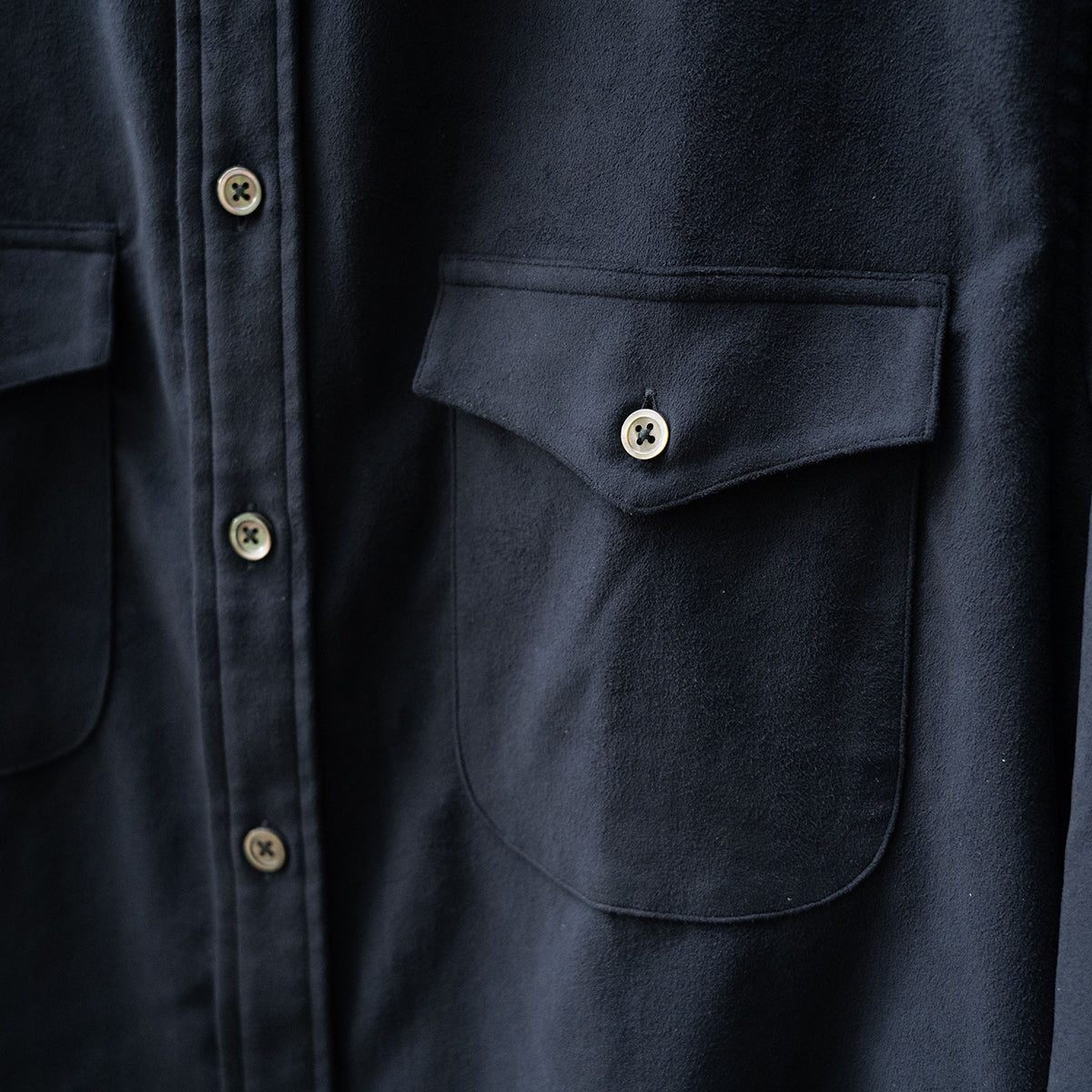 COLONY CLOTHING / Ultrasuede® ダブルポケットシャツ / CC2302-SH04
