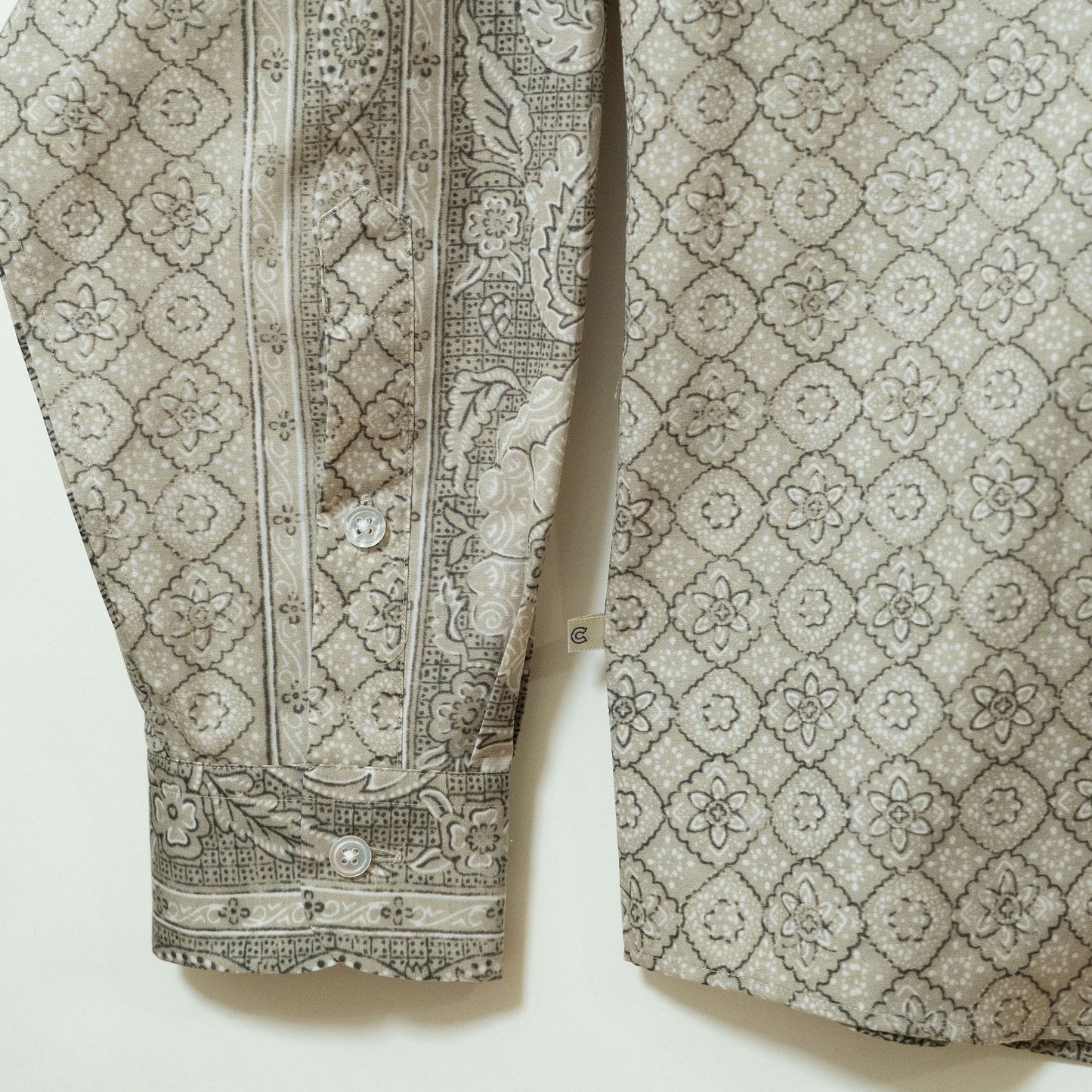 COLONY CLOTHING × Peter Lee / オープンカラーシャツ バティック/ CC2501-SH01-01